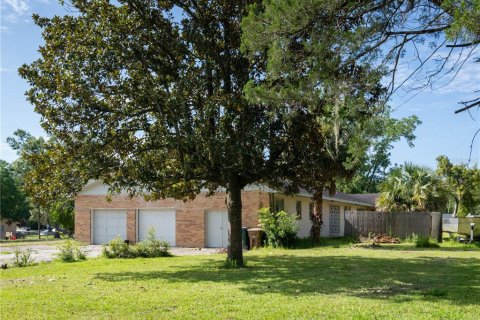 House in Ocala, Florida 4 bedrooms, 307.41 sq.m. № 1848487 - photo 21