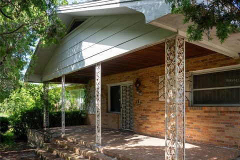 House in Ocala, Florida 4 bedrooms, 307.41 sq.m. № 1848487 - photo 1