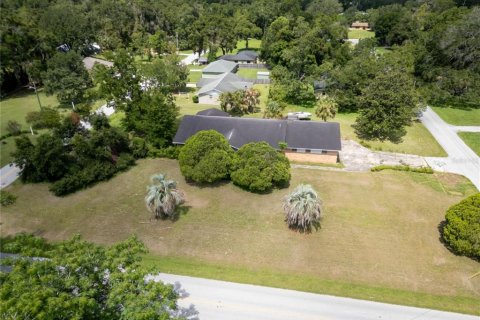 House in Ocala, Florida 4 bedrooms, 307.41 sq.m. № 1848487 - photo 22
