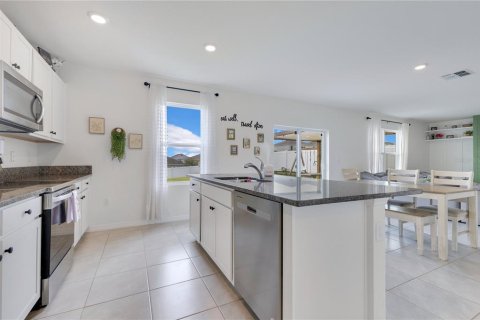 Casa en venta en Clermont, Florida, 4 dormitorios, 232.72 m2 № 1782596 - foto 5