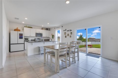 Casa en venta en Clermont, Florida, 4 dormitorios, 232.72 m2 № 1782596 - foto 10