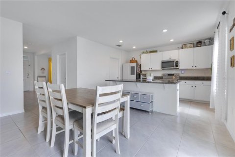 Casa en venta en Clermont, Florida, 4 dormitorios, 232.72 m2 № 1782596 - foto 11