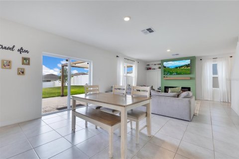 Casa en venta en Clermont, Florida, 4 dormitorios, 232.72 m2 № 1782596 - foto 9