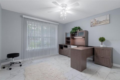 Condo in Inverness, Florida, 2 bedrooms № 2239359 - photo 24