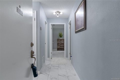 Condo in Inverness, Florida, 2 bedrooms № 2239359 - photo 4
