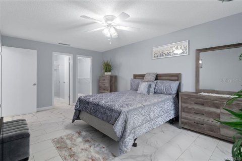 Condo in Inverness, Florida, 2 bedrooms № 2239359 - photo 19