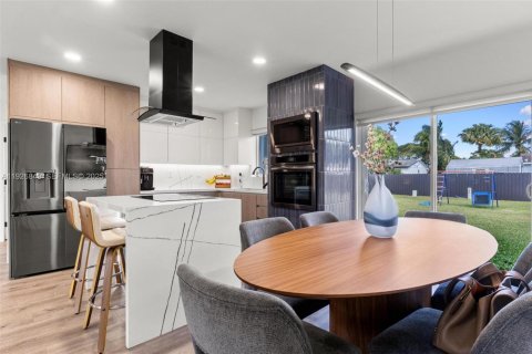 Купить виллу или дом в Хомстед, Флорида 3 спальни, 122.82м2, № 1991620 - фото 14