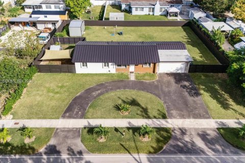 Купить виллу или дом в Хомстед, Флорида 3 спальни, 122.82м2, № 1991620 - фото 3