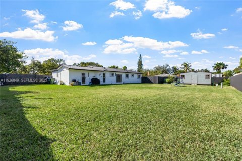 Купить виллу или дом в Хомстед, Флорида 3 спальни, 122.82м2, № 1991620 - фото 25