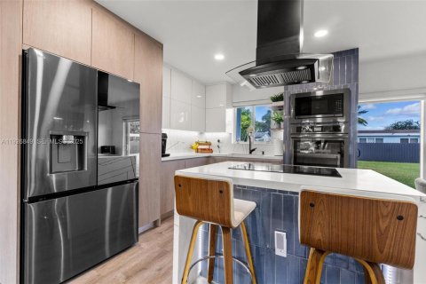 Купить виллу или дом в Хомстед, Флорида 3 спальни, 122.82м2, № 1991620 - фото 15