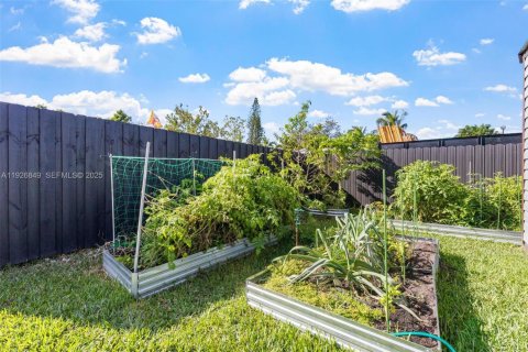 Купить виллу или дом в Хомстед, Флорида 3 спальни, 122.82м2, № 1991620 - фото 29