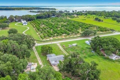 Villa ou maison à vendre à Weirsdale, Floride: 3 chambres, 213.49 m2 № 2284214 - photo 4