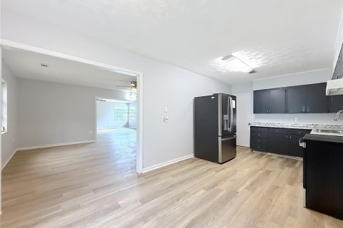 Villa ou maison à vendre à Weirsdale, Floride: 3 chambres, 213.49 m2 № 2284214 - photo 17