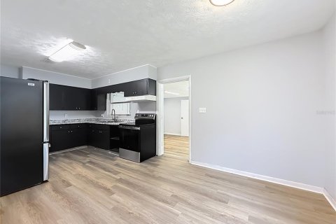Villa ou maison à vendre à Weirsdale, Floride: 3 chambres, 213.49 m2 № 2284214 - photo 16