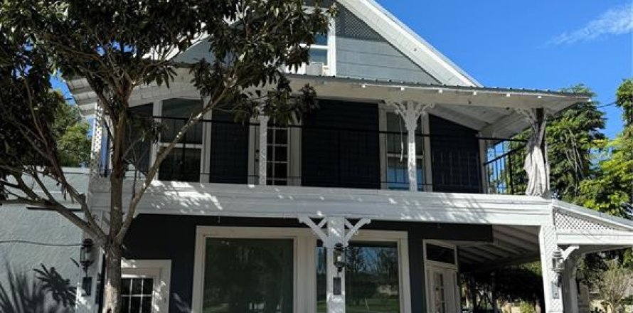 Apartment in Mount Dora, Florida 1 bedroom, 70.79 sq.m. № 2108657