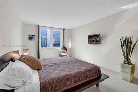 Condo in Miami Beach, Florida, 2 bedrooms № 2020616 - photo 16