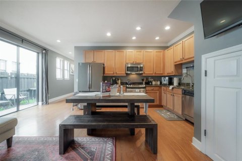 Touwnhouse à vendre à Tampa, Floride: 3 chambres, 136.01 m2 № 2104960 - photo 6