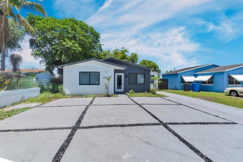 House in West Park, Florida 3 bedrooms № 1739125 - photo 24