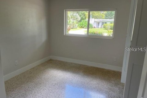 Villa ou maison à louer à Gainesville, Floride: 3 chambres, 103.59 m2 № 2424270 - photo 5
