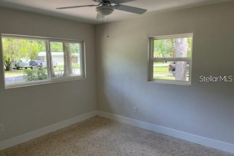 Villa ou maison à louer à Gainesville, Floride: 3 chambres, 103.59 m2 № 2424270 - photo 8