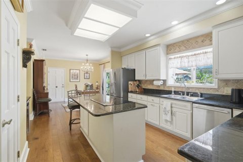 Купить виллу или дом в Деланд, Флорида 12 комнат, 286.98м2, № 2209195 - фото 14