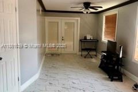 Townhouse in Cutler Bay, Florida 2 bedrooms, 94.76 sq.m. № 2012898 - photo 7