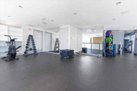 Condominio en venta en Miami, Florida, 1 dormitorio, 66.43 m2 № 2034521 - foto 27