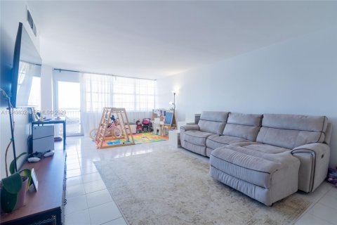 Снять в аренду кондоминиум в Санни-Айлс-Бич, Флорида 1 спальня, 87.61м2, № 2005567 - фото 5