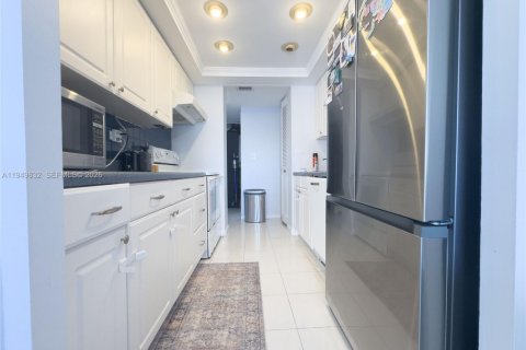 Снять в аренду кондоминиум в Санни-Айлс-Бич, Флорида 1 спальня, 87.61м2, № 2005567 - фото 10