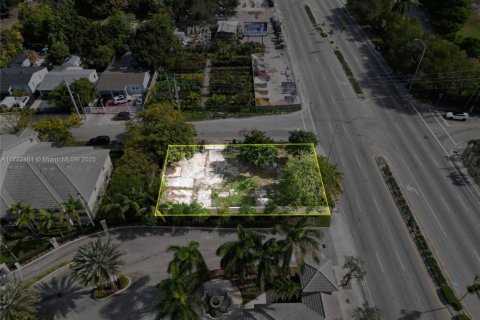 Commercial property in Miami, Florida № 1862786 - photo 3