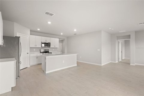 Villa ou maison à vendre à North Port, Floride: 4 chambres, 169.27 m2 № 2093405 - photo 11