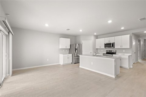 Villa ou maison à vendre à North Port, Floride: 4 chambres, 169.27 m2 № 2093405 - photo 8