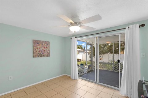 Casa en venta en Port Richey, Florida, 3 dormitorios, 133.97 m2 № 1909738 - foto 19