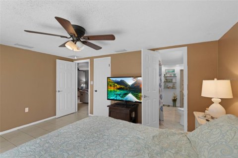 Casa en venta en Port Richey, Florida, 3 dormitorios, 133.97 m2 № 1909738 - foto 24