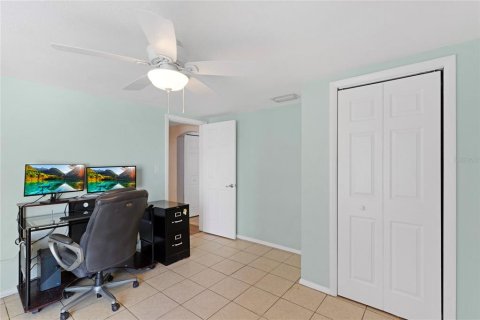 Casa en venta en Port Richey, Florida, 3 dormitorios, 133.97 m2 № 1909738 - foto 18