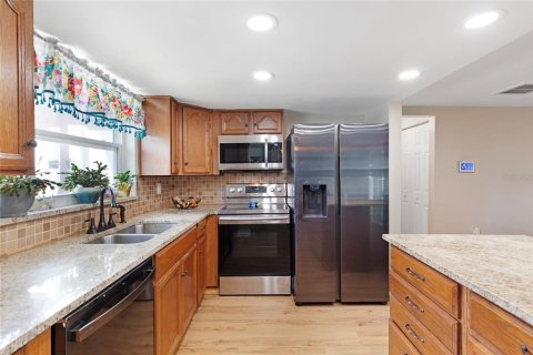 Casa en venta en Port Richey, Florida, 3 dormitorios, 133.97 m2 № 1909738 - foto 14