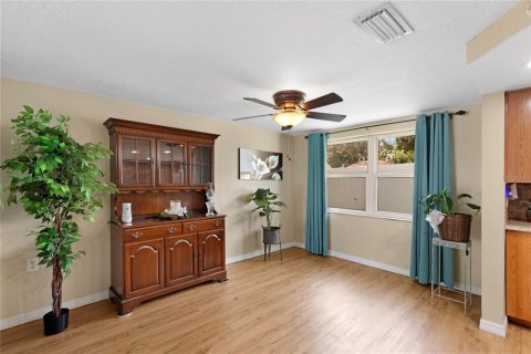 Casa en venta en Port Richey, Florida, 3 dormitorios, 133.97 m2 № 1909738 - foto 11