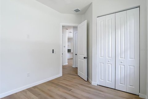 House in Tampa, Florida 3 bedrooms, 109.9 sq.m. № 1886107 - photo 24