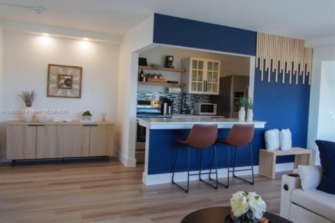 Condo in North Bay Village, Florida, 1 bedroom  № 1781582 - photo 19