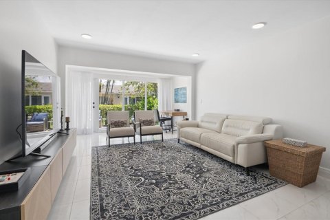 Condo in Delray Beach, Florida, 2 bedrooms  № 2244893 - photo 8