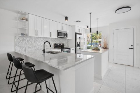 Condo in Delray Beach, Florida, 2 bedrooms  № 2244893 - photo 3