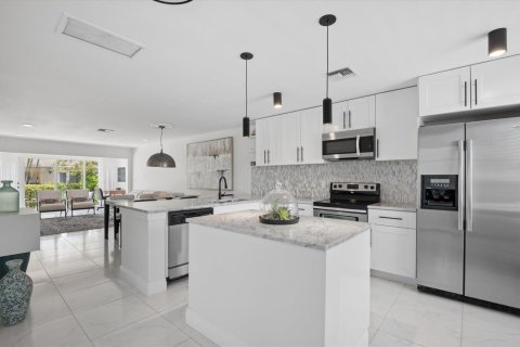 Condo in Delray Beach, Florida, 2 bedrooms  № 2244893