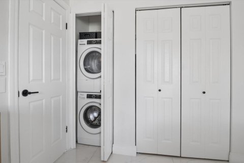 Condo in Delray Beach, Florida, 2 bedrooms  № 2244893 - photo 14