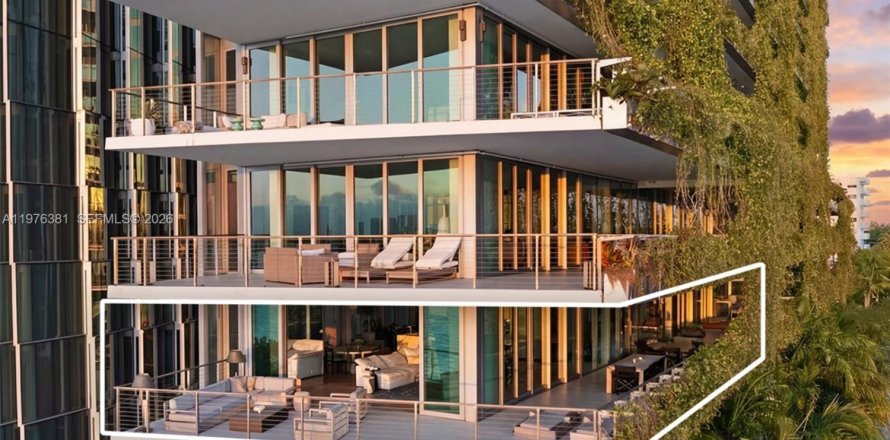 Condo à Miami Beach, Floride, 3 chambres  № 2041913