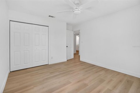 Casa en venta en Saint Petersburg, Florida, 3 dormitorios, 202.06 m2 № 2105321 - foto 28