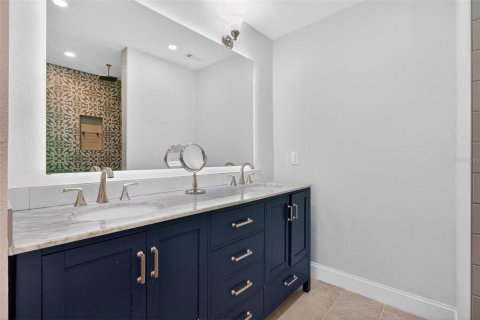 Casa en venta en Saint Petersburg, Florida, 3 dormitorios, 202.06 m2 № 2105321 - foto 22