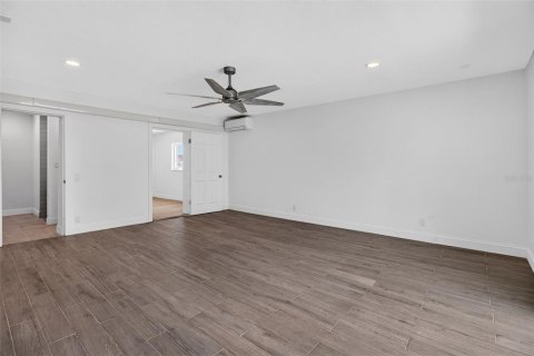 Casa en venta en Saint Petersburg, Florida, 3 dormitorios, 202.06 m2 № 2105321 - foto 21