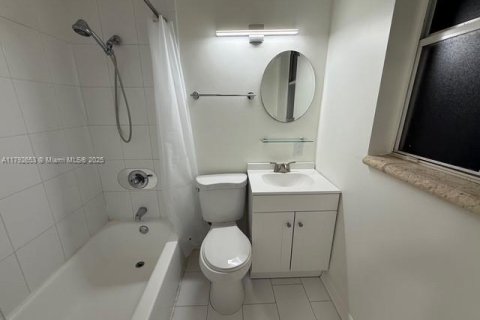 Condominio en venta en Miami Beach, Florida, 1 dormitorio, 55.74 m2 № 2036555 - foto 23