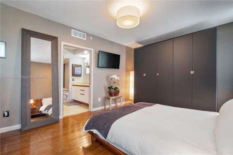 Condominio en alquiler en Miami Beach, Florida, 1 dormitorio, 87.33 m2 № 1958959 - foto 11