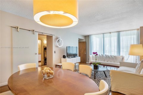 Condominio en alquiler en Miami Beach, Florida, 1 dormitorio, 87.33 m2 № 1958959 - foto 3